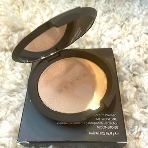2 for $60 - BECCA - Shimmering Skin Perfector - Moonstone